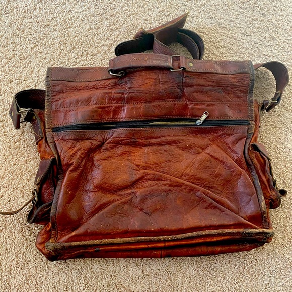 Passion Leather Messenger Bag for Men, genuine leather brown work laptop bag - Picture 4 of 16